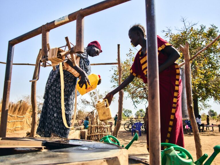 Brunnen Brunnenbau Wasser Afrika Hygiene Wasserloch Südsudan Gesundheit